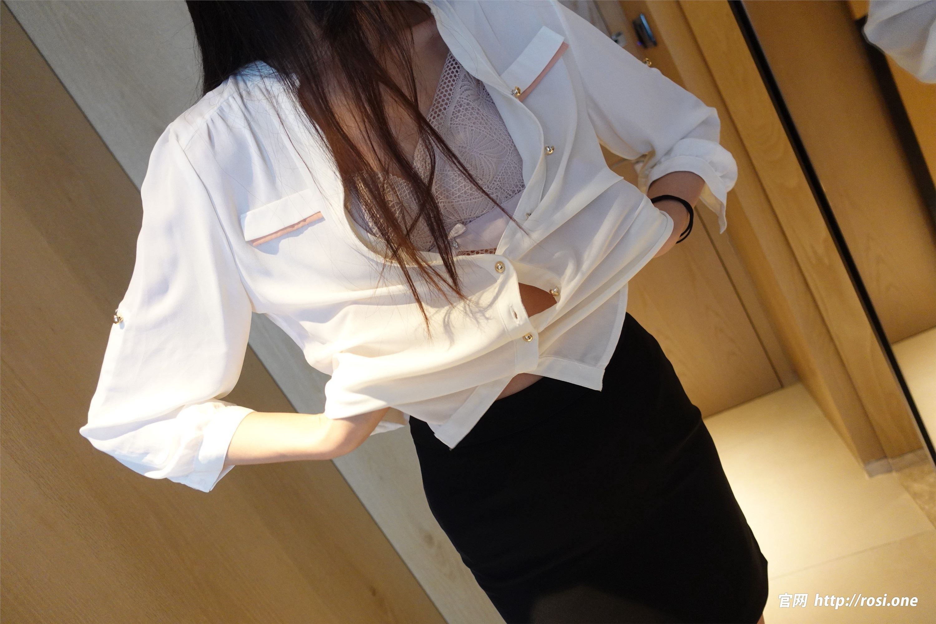 ROSI写真 2023.01.27 NO.4071